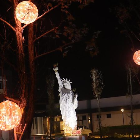 The Brick Hotel Taibao Bagian luar foto