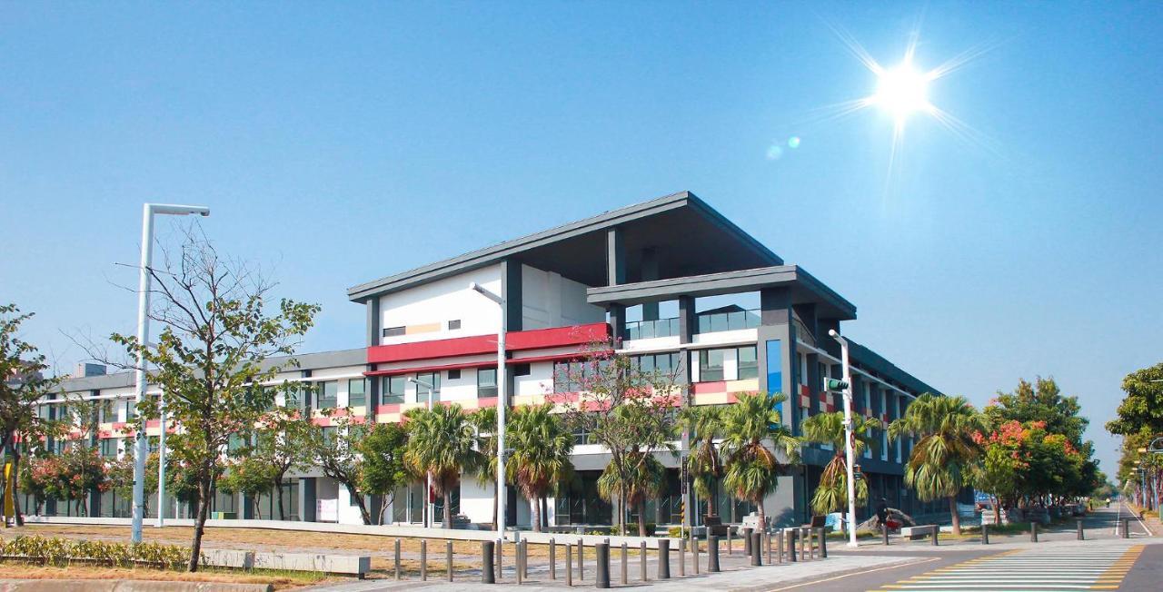 The Brick Hotel Taibao Bagian luar foto